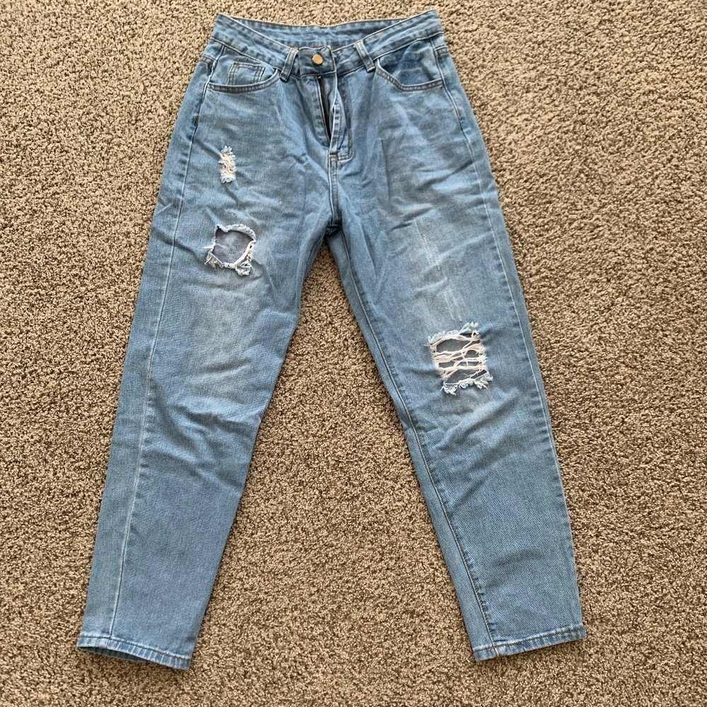 Woman’s jeans size medium (SHEIN)